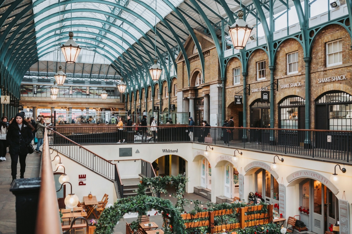 bruno-martins-1z_kYKN3eDw-unsplash Majesty of London
