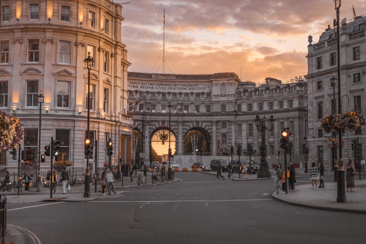 caglar-canbay-ROYipVqUgWo-unsplash Majesty of London