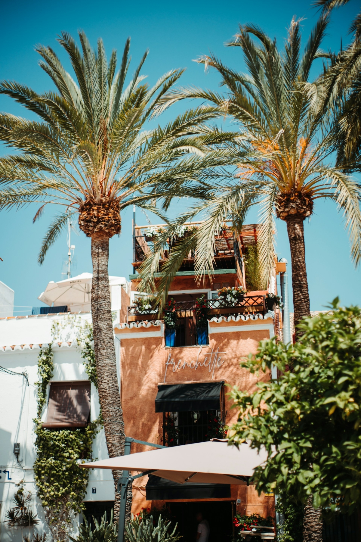 daniele-buso--bZBS3Cb9hQ-unsplash Exploration